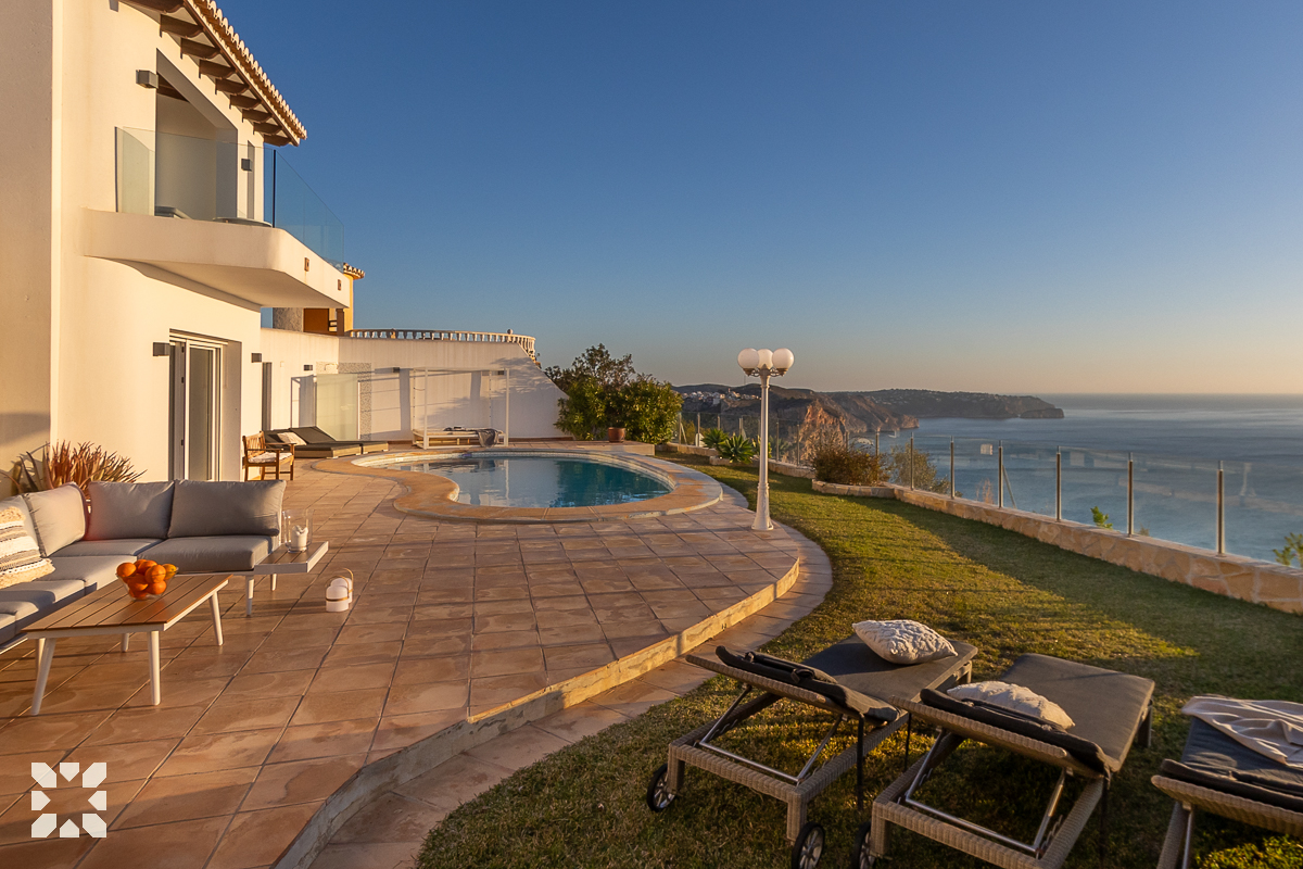 Imagen 2 - LIGHTHOUSE