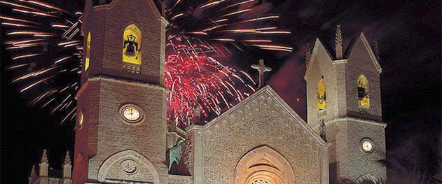 Turismo Benissa - Fuegos artificiales en las fiestas patronales. Turismo Benissa - Fuegos artificiales en las fiestas patronales.