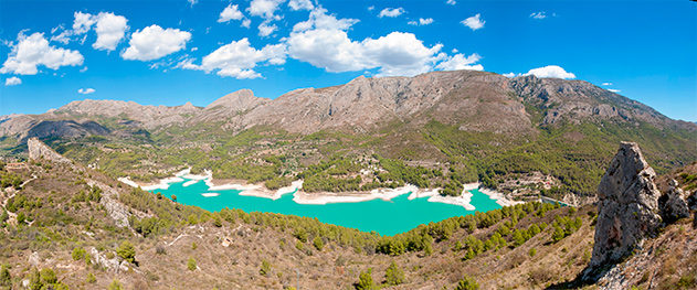 Abahana Villas - Vistas del Embalse de Guadalest. Abahana Villas - Vistas del Embalse de Guadalest.