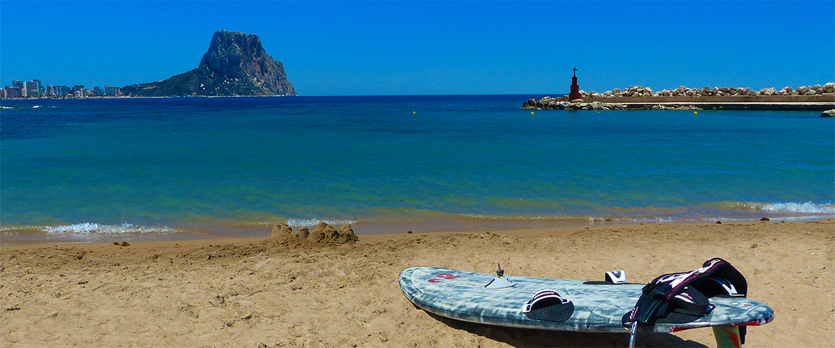 Abahana Villas - Voir Ifach de la plage blanche à Puerto Calpe