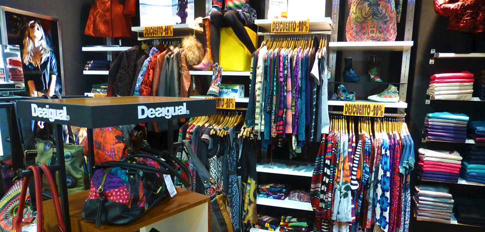 Abahana Villas - Mode Frau und Kind bei Tú Street Wear in Moraira.