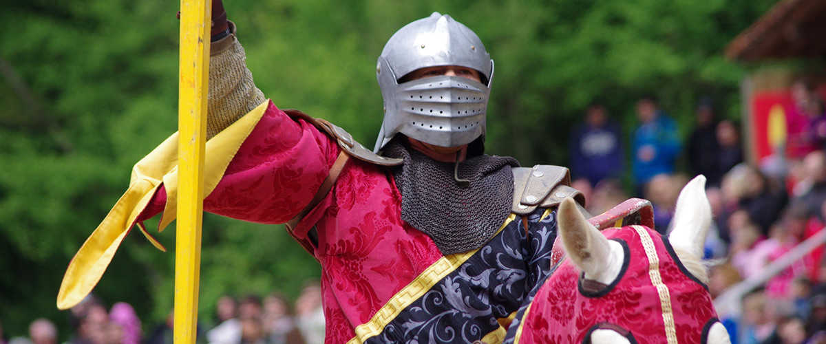 Abahana Villas - Shows at the Medieval Alicante Fair.