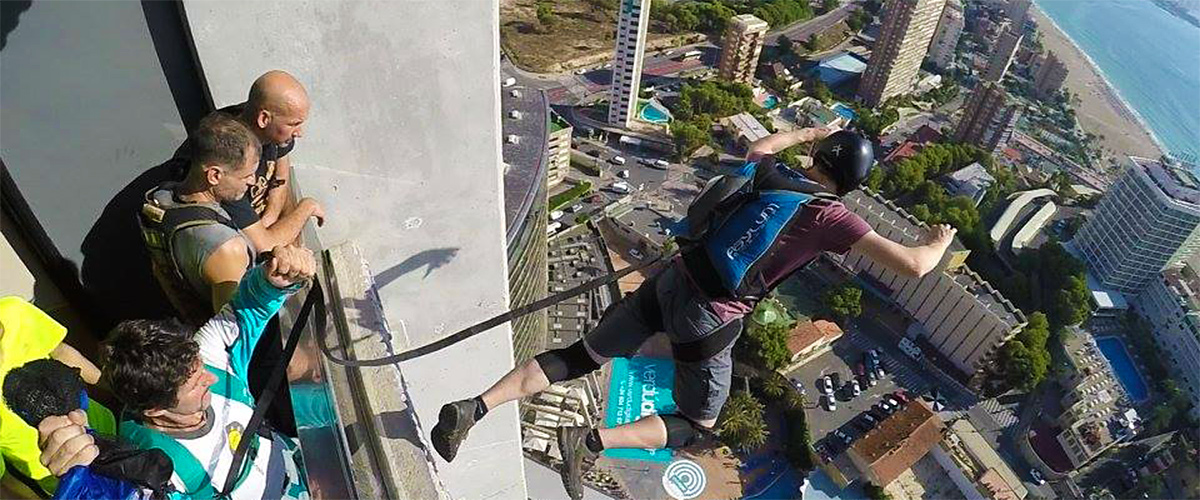 salto base benidorm bali