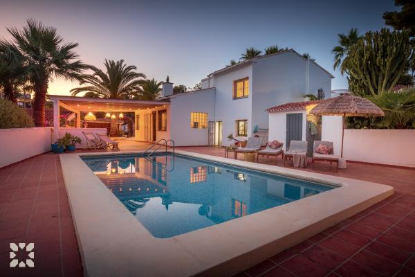 Alquiler villa YOJA en benissa