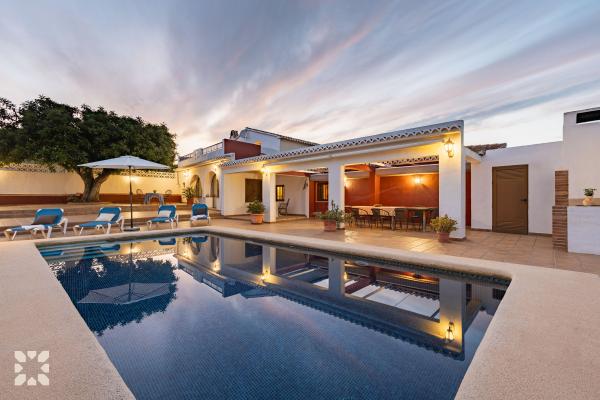 Alquiler villa CANELA en moraira