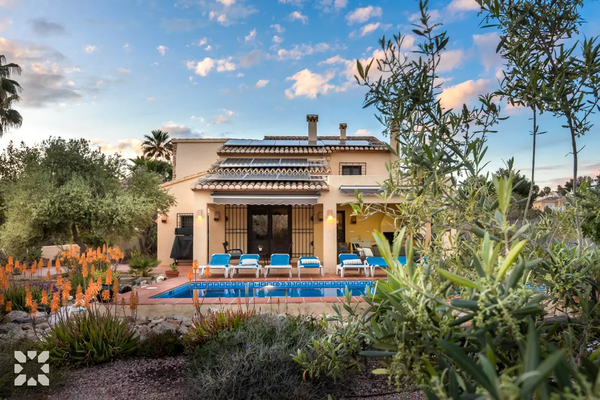 Alquiler villa GALANTE en benissa