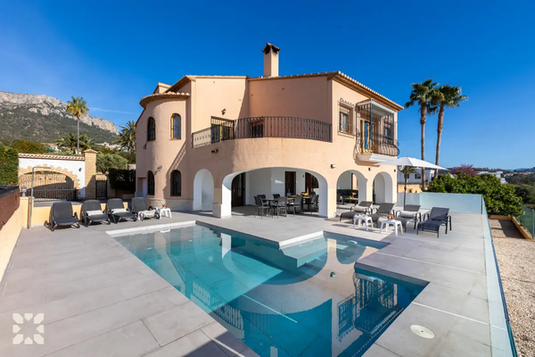 Alquiler villa AUSINA en calpe